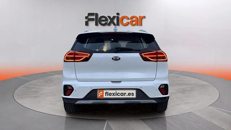 Usado Kia Niro 141 CV (103 kW) 2020 Blanco SUV