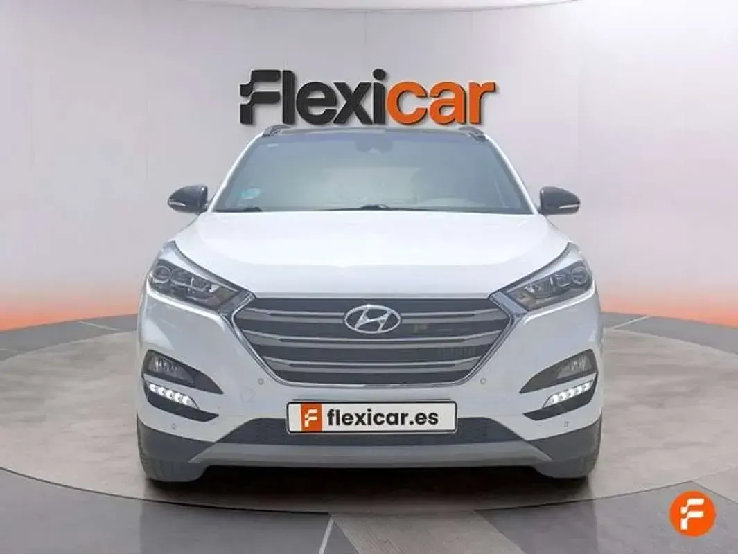 Usado Hyundai Tucson 116 CV (85 kW) 2018 Gris SUV