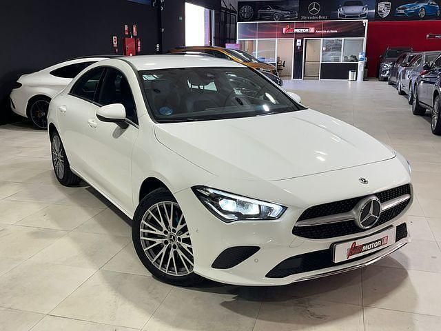Usado Mercedes CLA250e 218 CV (160 kW) 2022 Blanco Berlina