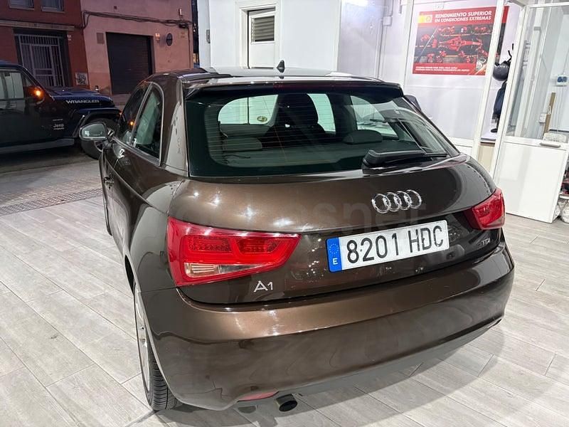 Usado Audi A1 Ambition 105 CV (77 kW) 2011 Marrón Utilitario