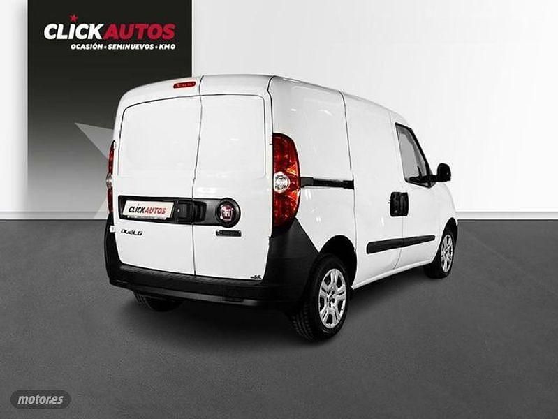 Usado Fiat Doblò 90 HP (66 kW) 2022 Branco Monovolume