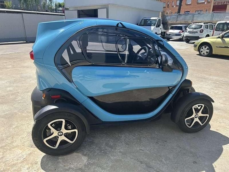 Usado Renault Twizy Life 2018 Azul Utilitario