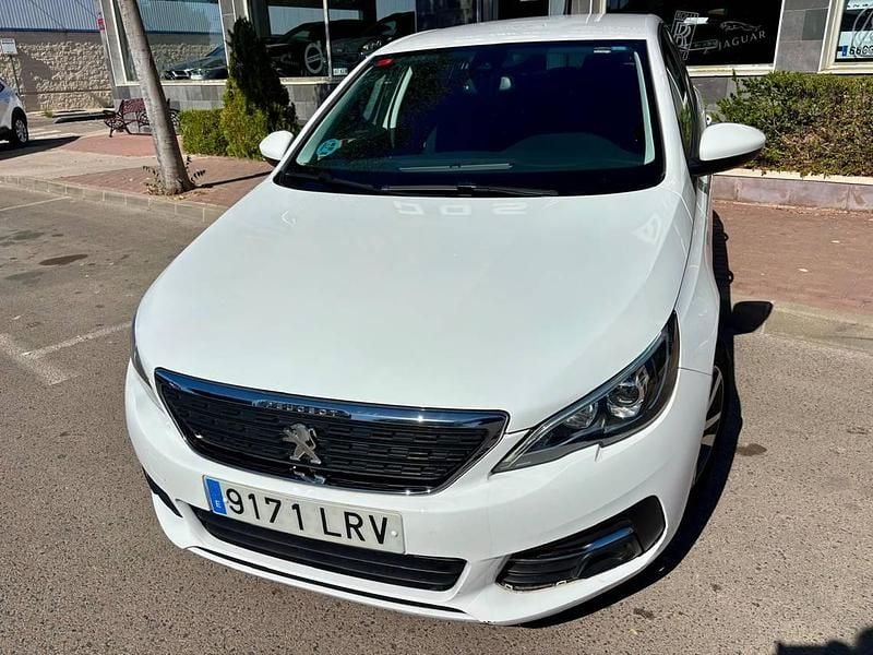 Usado Peugeot 308 Style 131 CV (96 kW) 2021 Blanco Berlina