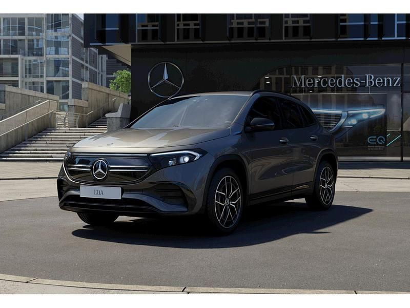 Usado Mercedes EQA250 AMG line 139 kW (190 CV) 2022 Mountaingrau  met. SUV