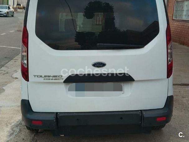 Blanco Usado 2016 Ford Grand Tourneo Connect Titanium Monovolumen | 12.000 € - Imagen 1/3