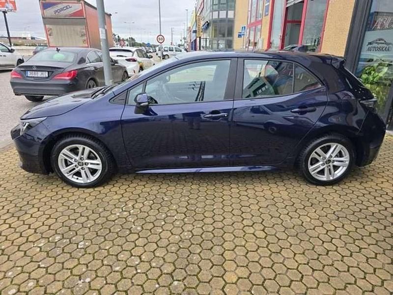Usado Toyota Corolla Business Edition 122 CV (89 kW) 2022 Azul Utilitario