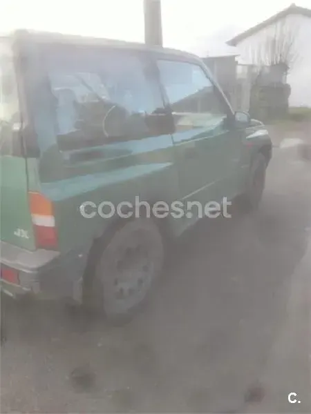 Usado Suzuki Vitara 96 CV (70 kW) 2000 Verde SUV