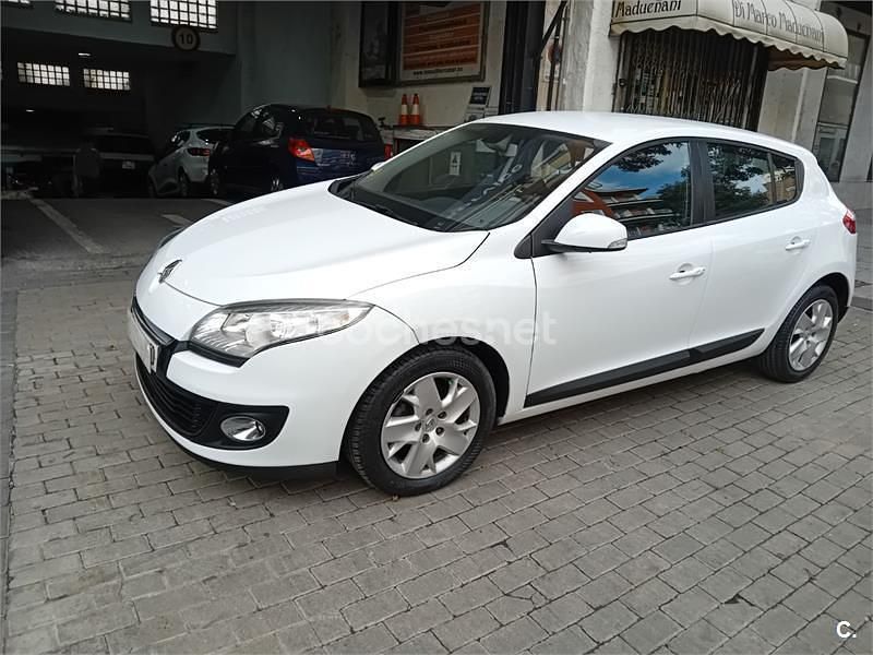 Usado Renault Mégane III Expression 110 CV (80 kW) 2012 Blanco Berlina