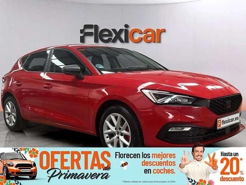 Usado Seat Leon FR 150 CV (110 kW) 2021 Rojo Utilitario