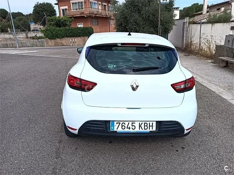 Usado Renault Clio IV LIMITED 75 CV (55 kW) 2017 Blanco Berlina