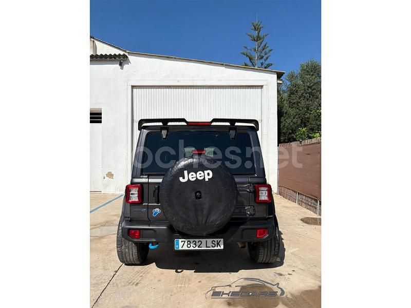 Usado Jeep Wrangler 381 CV (280 kW) 2021 Gris / plata SUV