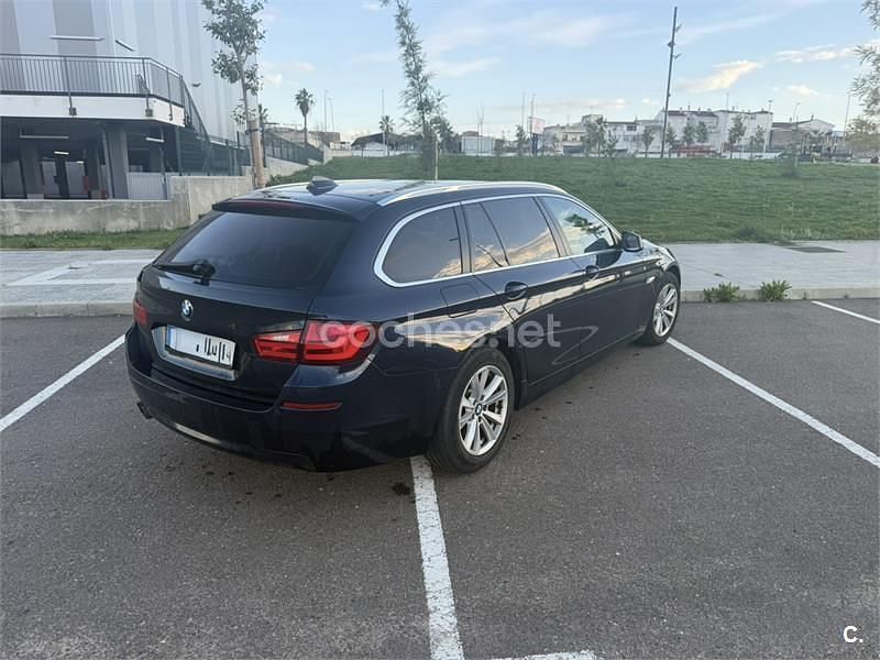 Usado BMW 520 177 CV (130 kW) 2011 Azul Familiar