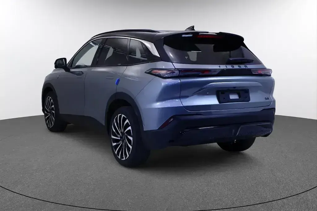 Nuevo Tiger Six 167 CV (122 kW) 2026 Gris SUV