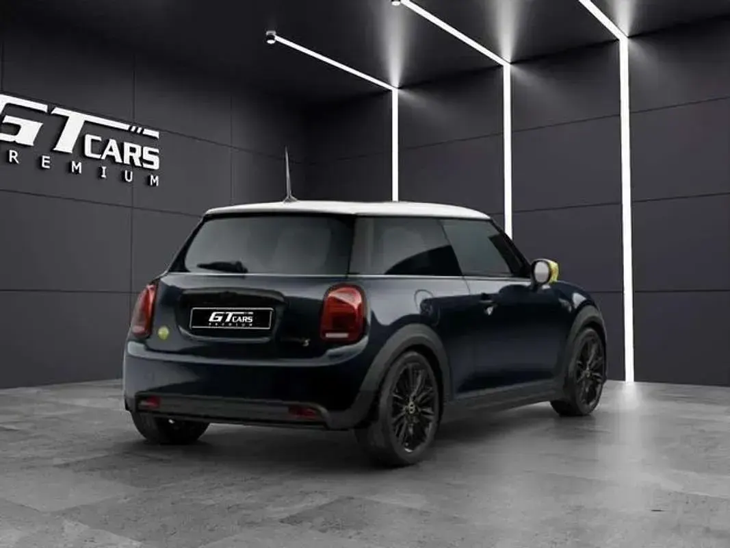 Usado Mini Cooper SE 135 kW (184 CV) 2022 Azul Utilitario