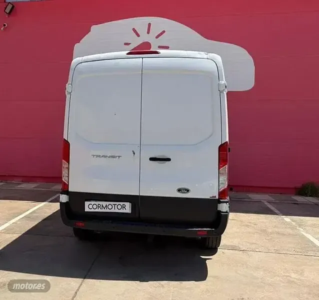 Usado Ford Transit Trend 130 CV (95 kW) 2023 Blanco Van