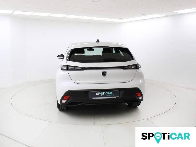 Usado Peugeot 308 Active 130 CV (95 kW) 2022 Blanco Berlina