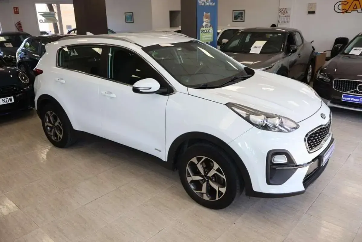 Usado Kia Sportage 136 CV (100 kW) 2021 Blanco SUV