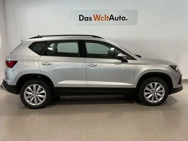 Usado Seat Ateca Style 150 CV (110 kW) 2025 Gris / plata SUV