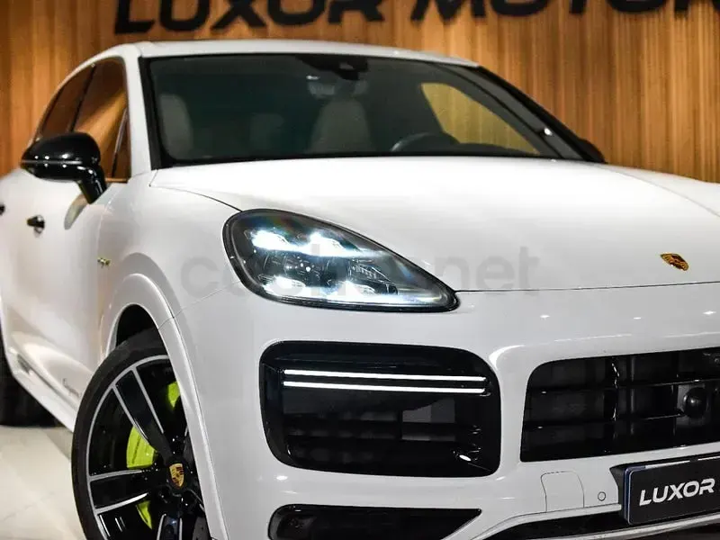 Usado Porsche Cayenne 680 CV (500 kW) 2022 Blanco SUV