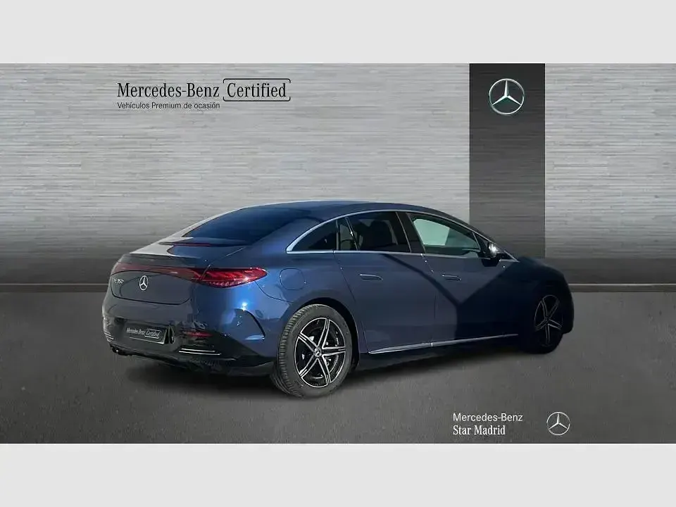 Używany Mercedes EQE350 Edition 214 kW (292 KM) 2024 Niebieski Sedan/Limuzyna