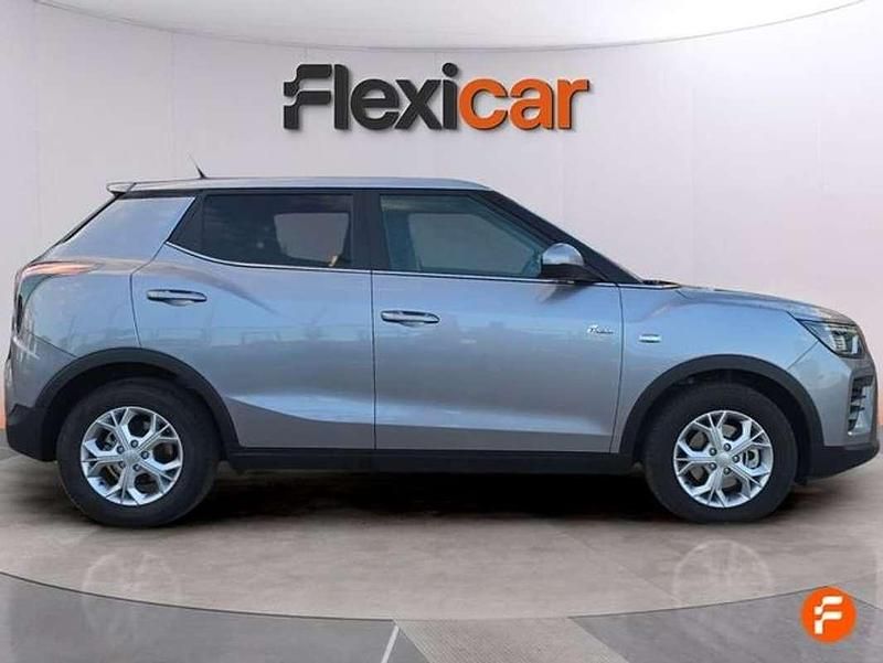 Usado Ssangyong (KGM) Tivoli 163 CV (119 kW) 2025 Gris SUV