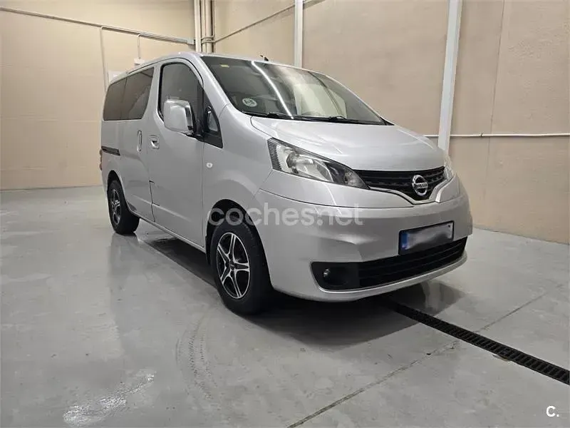 Usado Nissan NV200 Comfort 90 CV (66 kW) 2013 Gris / plata Monovolumen
