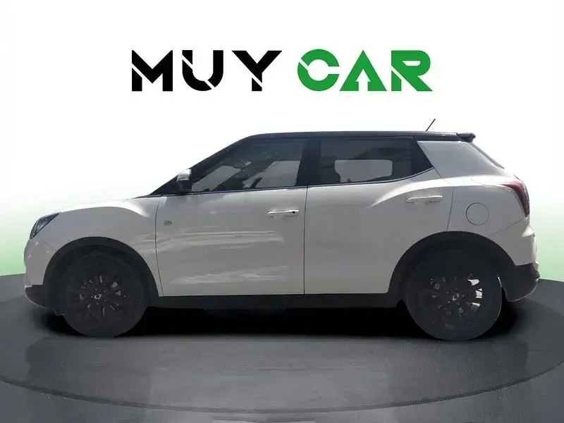 Usado SsangYong Tivoli 116 CV (85 kW) 2018 Blanco SUV