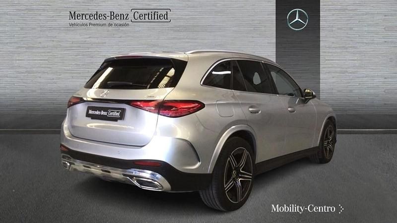Usado Mercedes GLC220 AMG line 197 CV (144 kW) 2024 Hightechsilber metallic