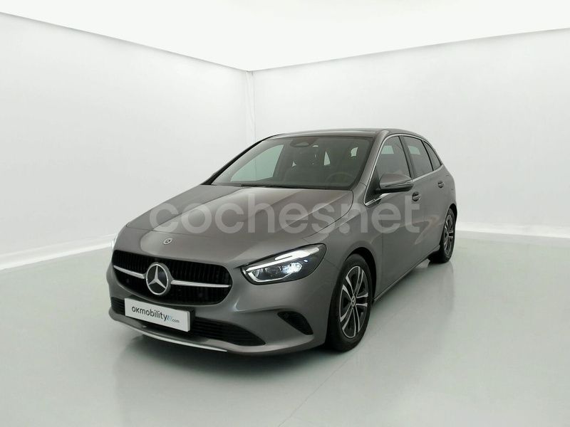 Gris / plata Usado 2023 Mercedes B200 Monovolumen | 29.900 € (Precio justo) - Imagen 1/4