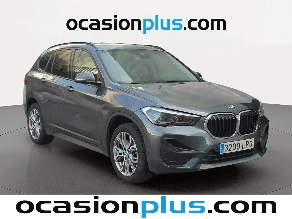 Usado BMW X1 140 CV (102 kW) 2021 Gris SUV