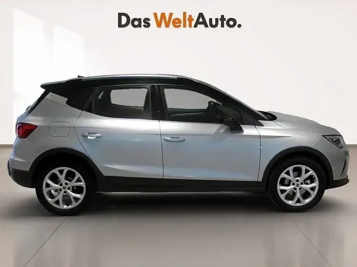 Usado Seat Arona FR 150 CV (110 kW) 2024 Gris SUV