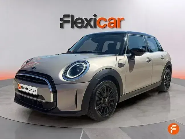 Usado Mini Cooper Clubman 136 CV (100 kW) 2024 Gris Familiar