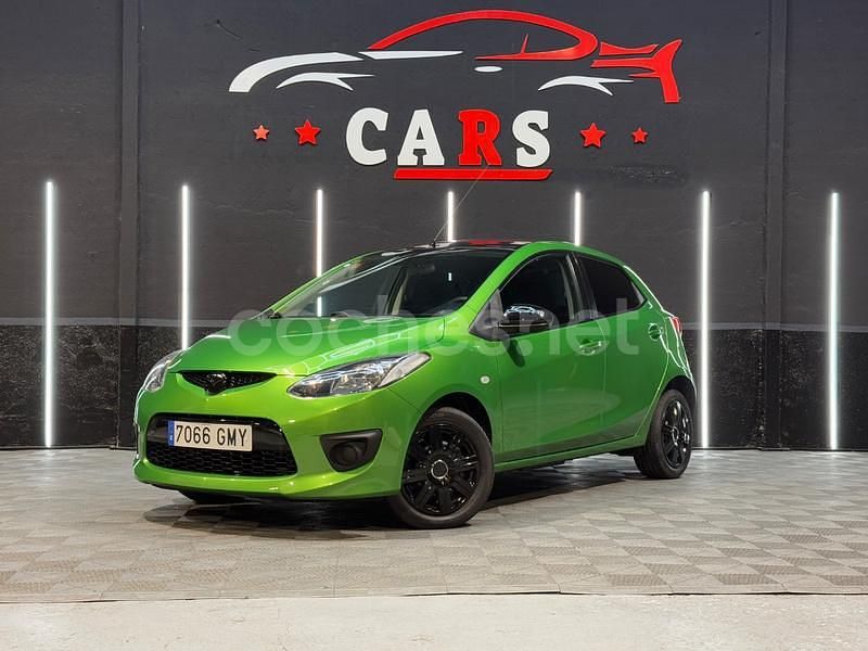Verde Usado 2009 Mazda 2 Active Berlina | 4790 € (Precio justo) - Imagen 1/4