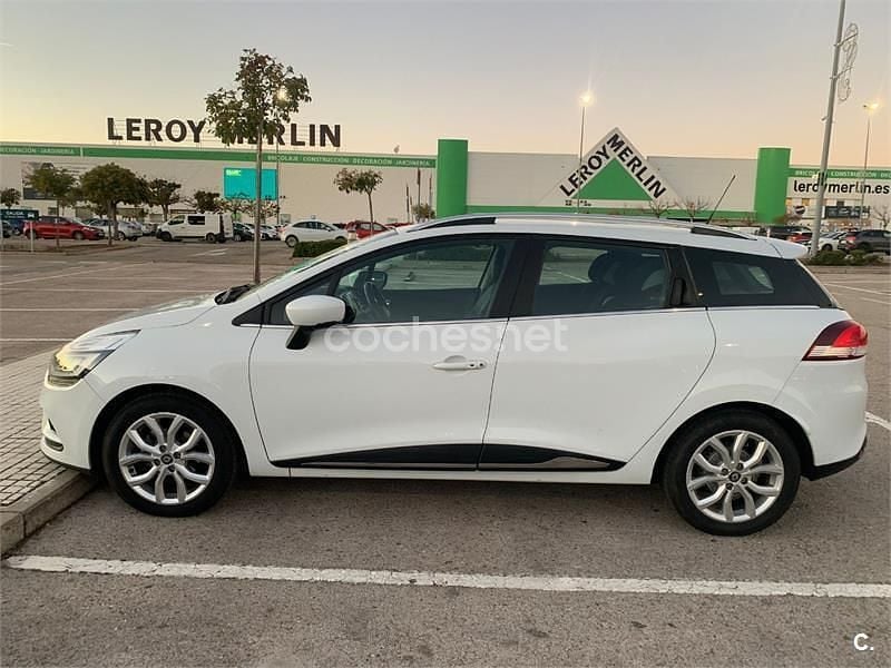 Usado Renault Clio GrandTour Zen 90 CV (66 kW) 2019 Blanco Familiar