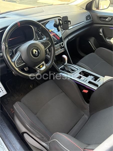 Usado Renault Mégane IV Trophy 300 CV (220 kW) 2022 Rojo Berlina