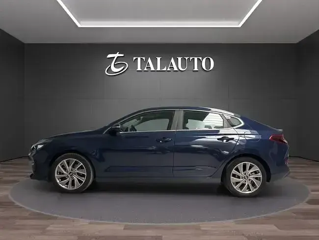 Usado Hyundai i30 119 CV (87 kW) 2019 Azul