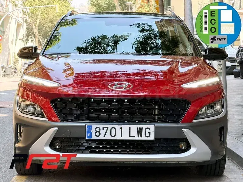 Usado Hyundai Kona 141 CV (103 kW) 2022 Granate SUV