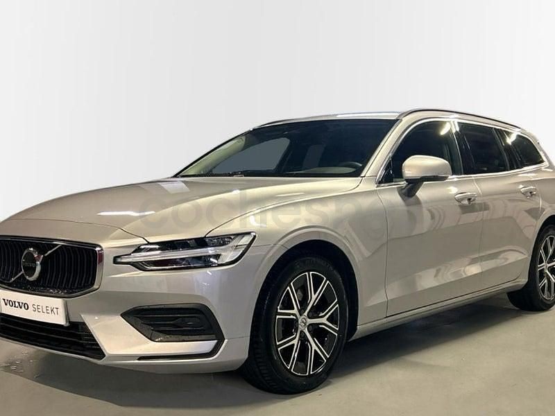Usado Volvo V60 Core 197 CV (144 kW) 2025 Gris / plata Familiar