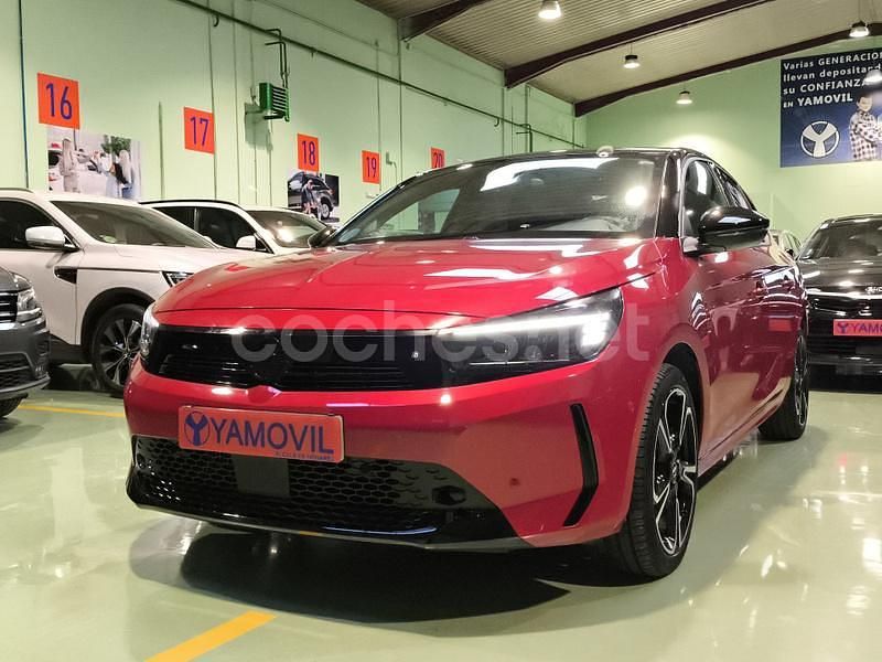 Rojo Usado 2024 Opel Corsa Berlina | 17.950 € - Imagen 1/4
