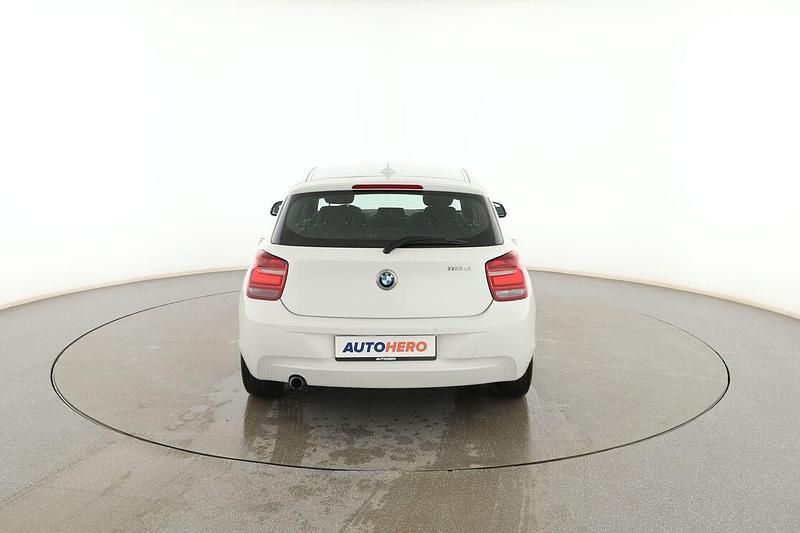 Usado BMW 118 143 CV (105 kW) 2014 Blanco Utilitario