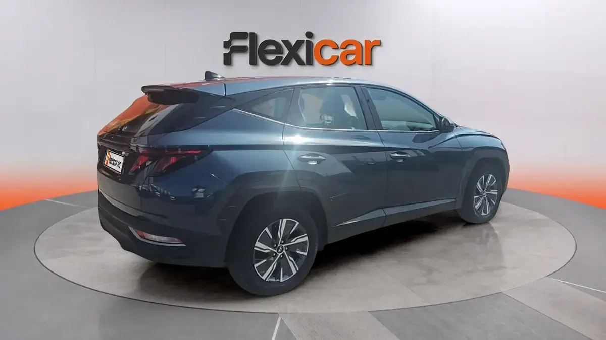 Usado Hyundai Tucson 116 CV (85 kW) 2023 Gris SUV