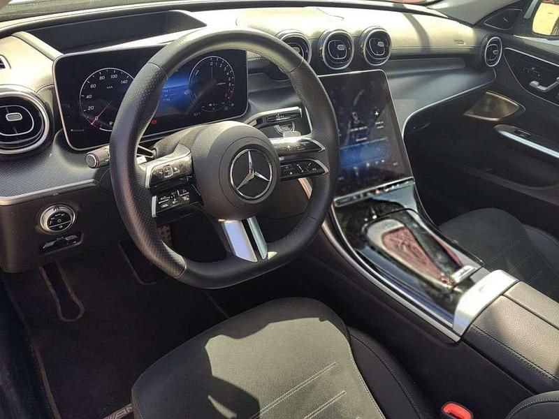 Usado Mercedes C300e 313 CV (230 kW) 2025 Plateado Familiar