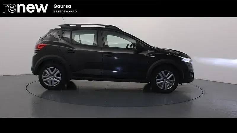 Usado Dacia Sandero Essentiel 101 CV (74 kW) 2023 Negro Berlina