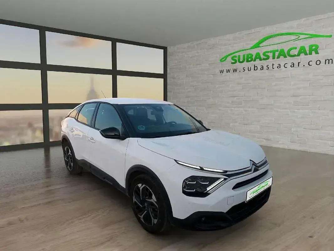 Usado Citroën C4 Feel 110 CV (80 kW) 2022 Blanco Utilitario