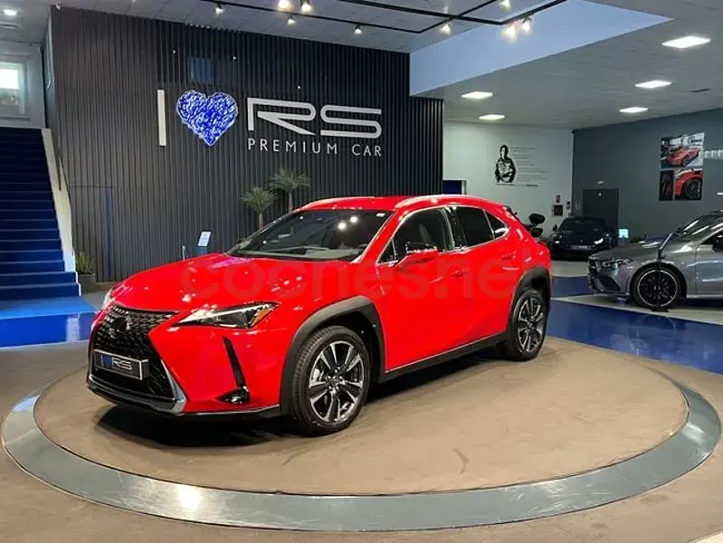 Usado Lexus UX Executive Line 184 CV (135 kW) 2023 Rojo SUV