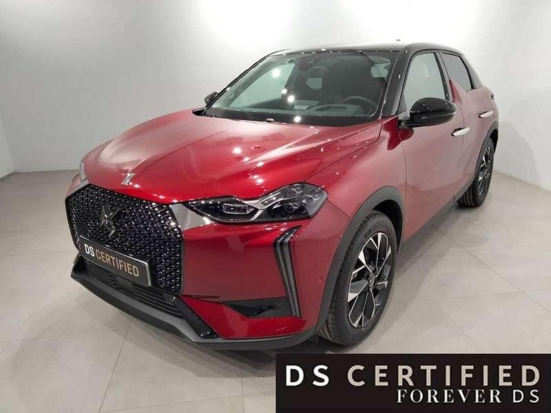 Rojo Usado 2023 DS Automobiles DS3 Crossback E-Tense Opera SUV | 24.900 € (Buen precio) - Imagen 1/4