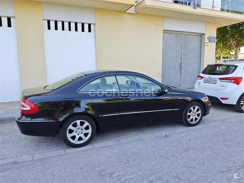 Usado Mercedes CLK200 Elegance 163 CV (119 kW) 2005 Negro Coupe