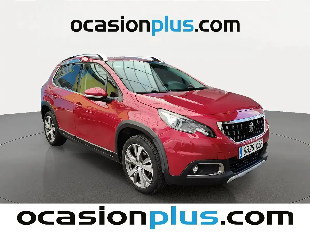 Usado Peugeot 2008 Allure 100 CV (73 kW) 2019 Rojo SUV