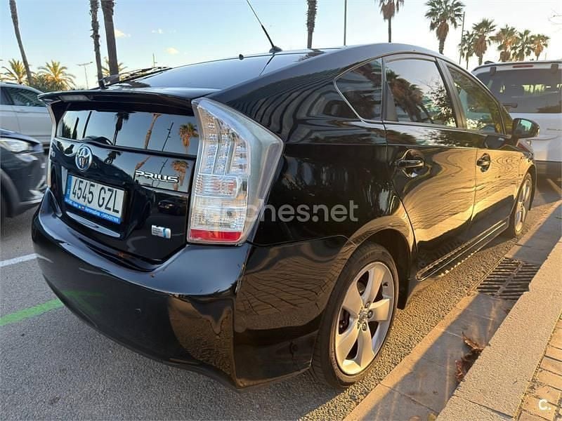 Usado Toyota Prius Advance 136 CV (100 kW) 2011 Negro Berlina