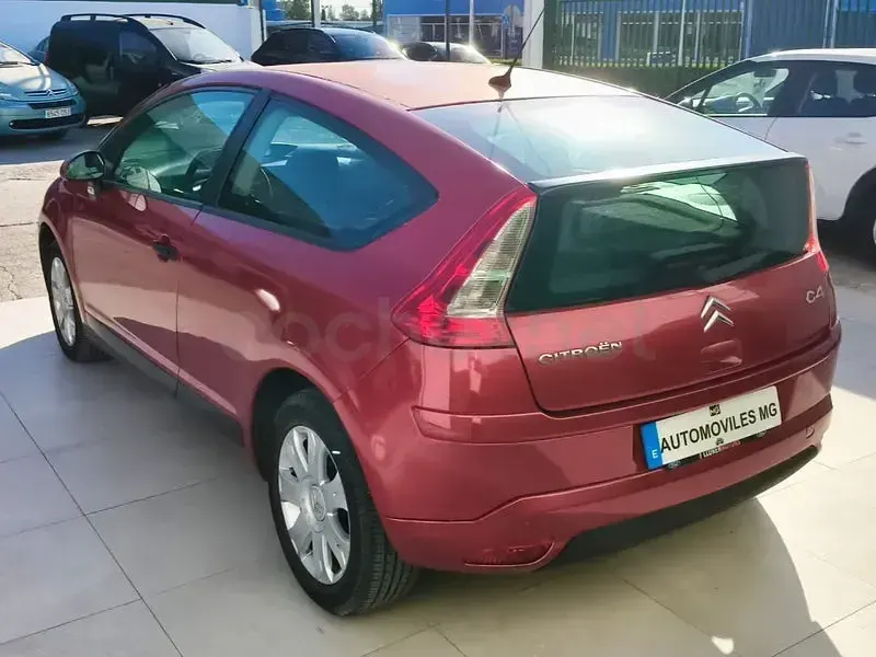 Usado Citroën C4 Exclusive 110 CV (80 kW) 2009 Granate Berlina